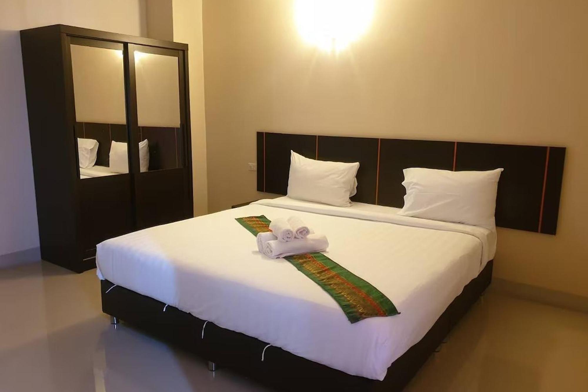 La Viva Hotel Buriram Luaran gambar
