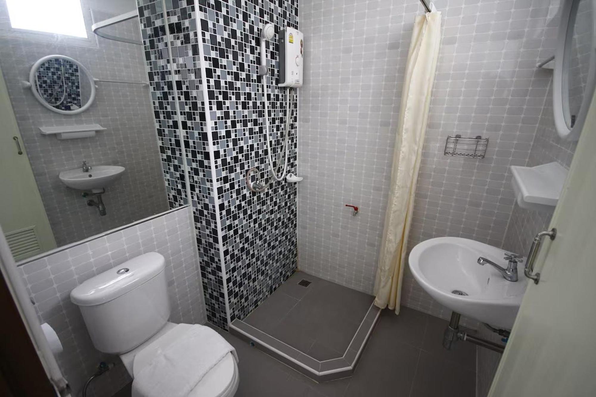 La Viva Hotel Buriram Luaran gambar